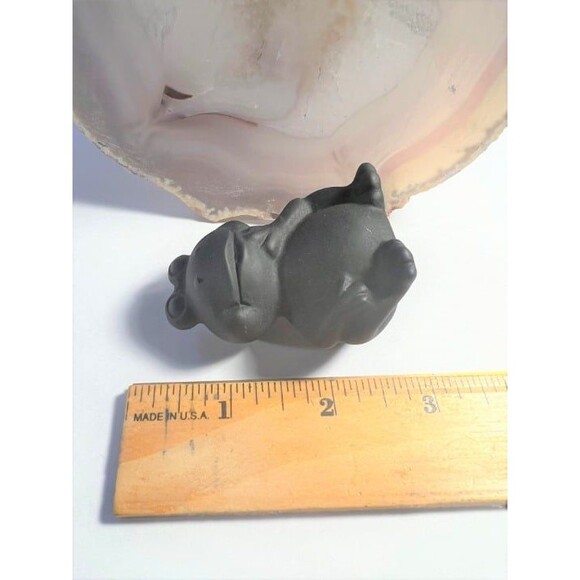 Adorable Black Obsidian Frog Carving - Picture 6 of 6